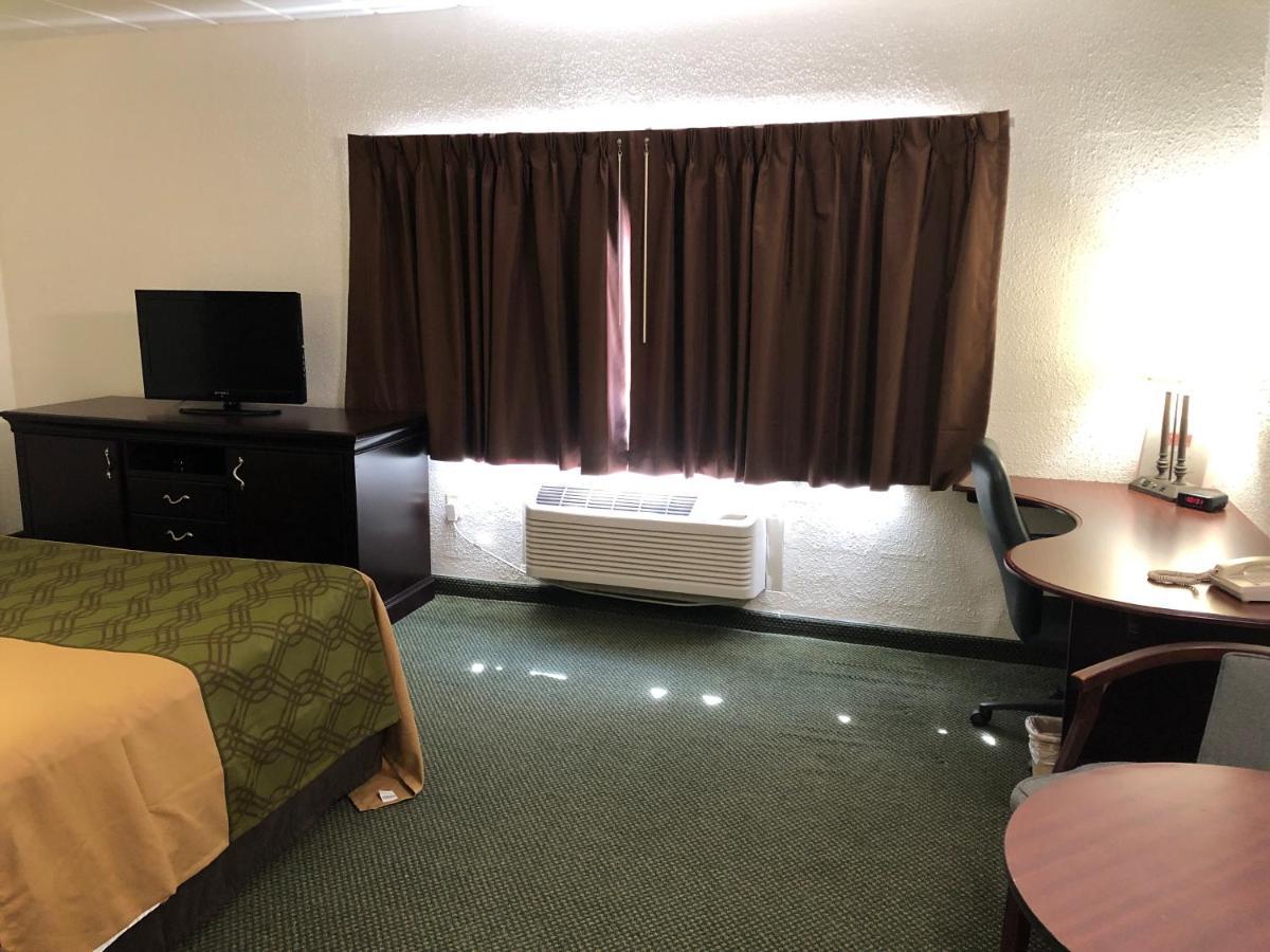 Econo Lodge Inn & Suites Висконсин Делс Экстерьер фото