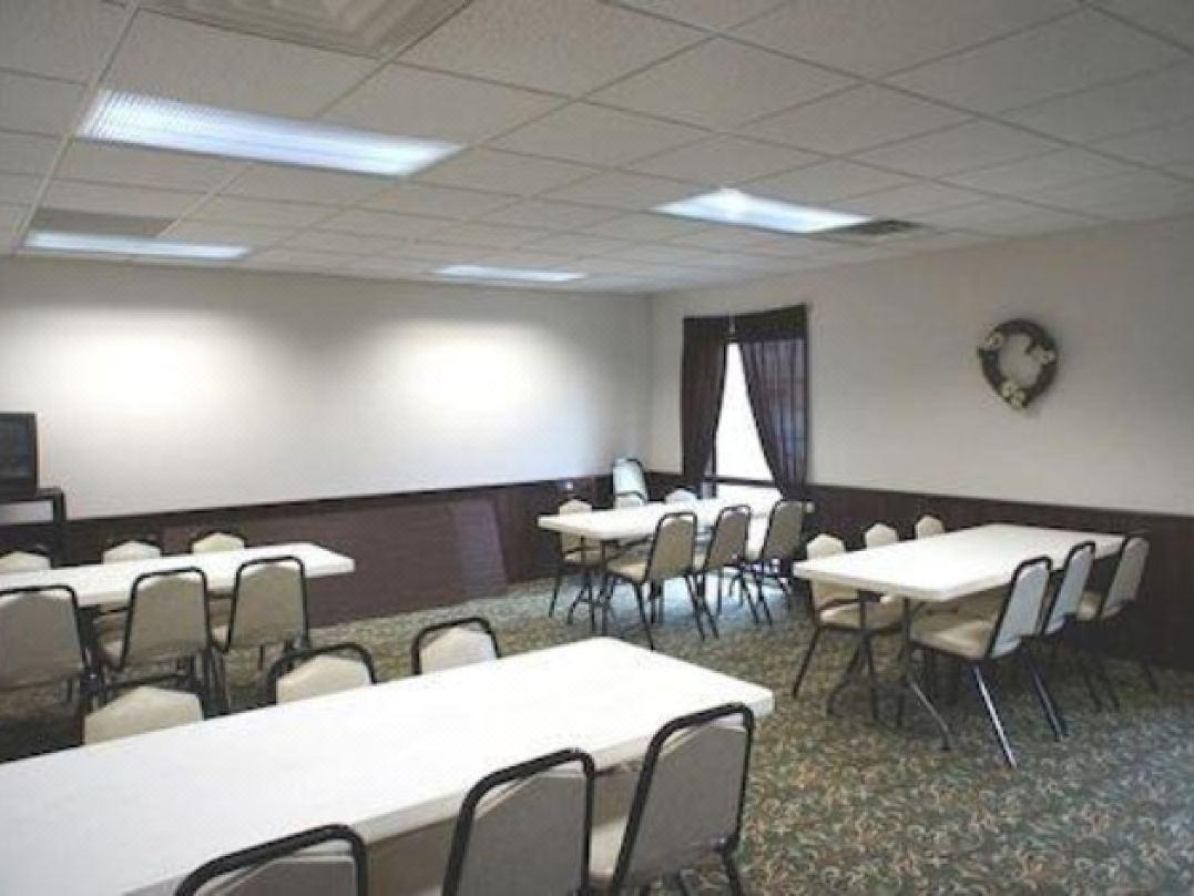 Econo Lodge Inn & Suites Висконсин Делс Экстерьер фото