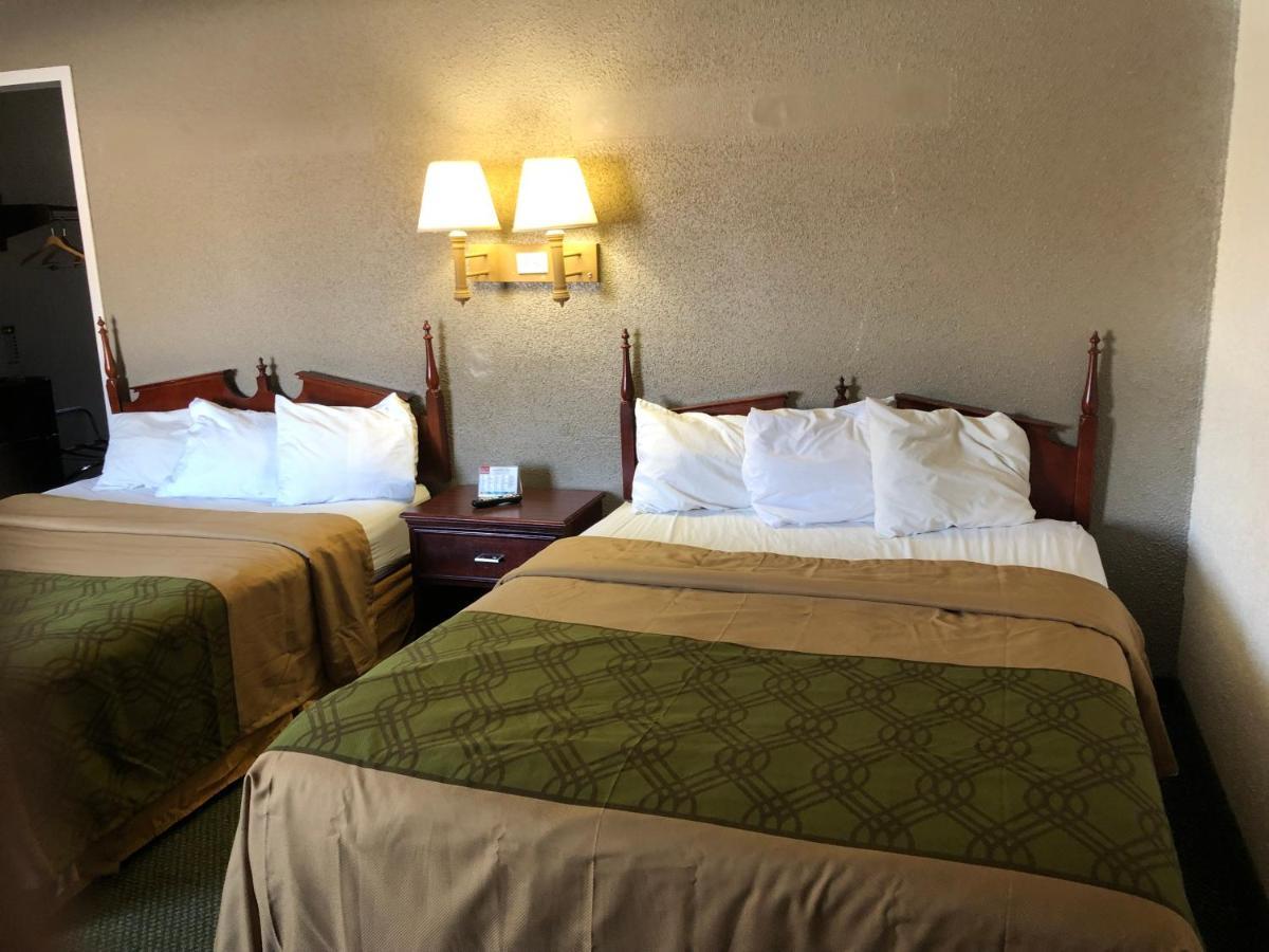 Econo Lodge Inn & Suites Висконсин Делс Экстерьер фото