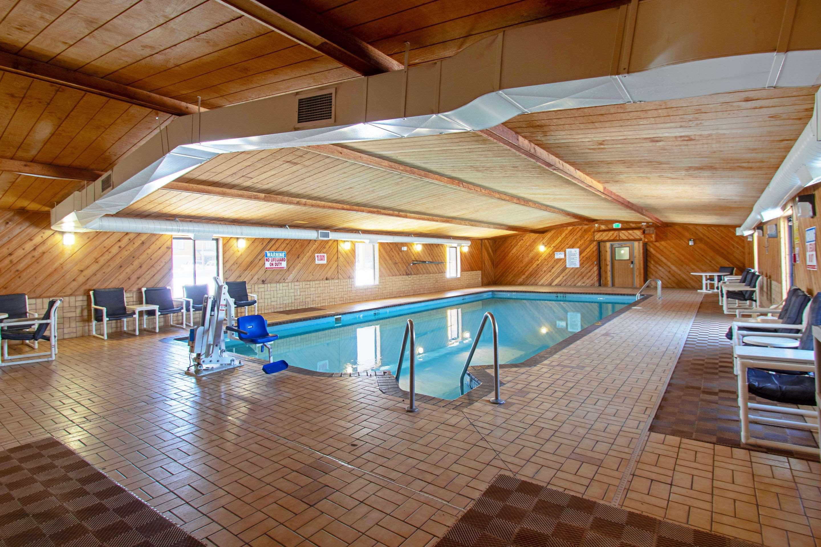 Econo Lodge Inn & Suites Висконсин Делс Экстерьер фото