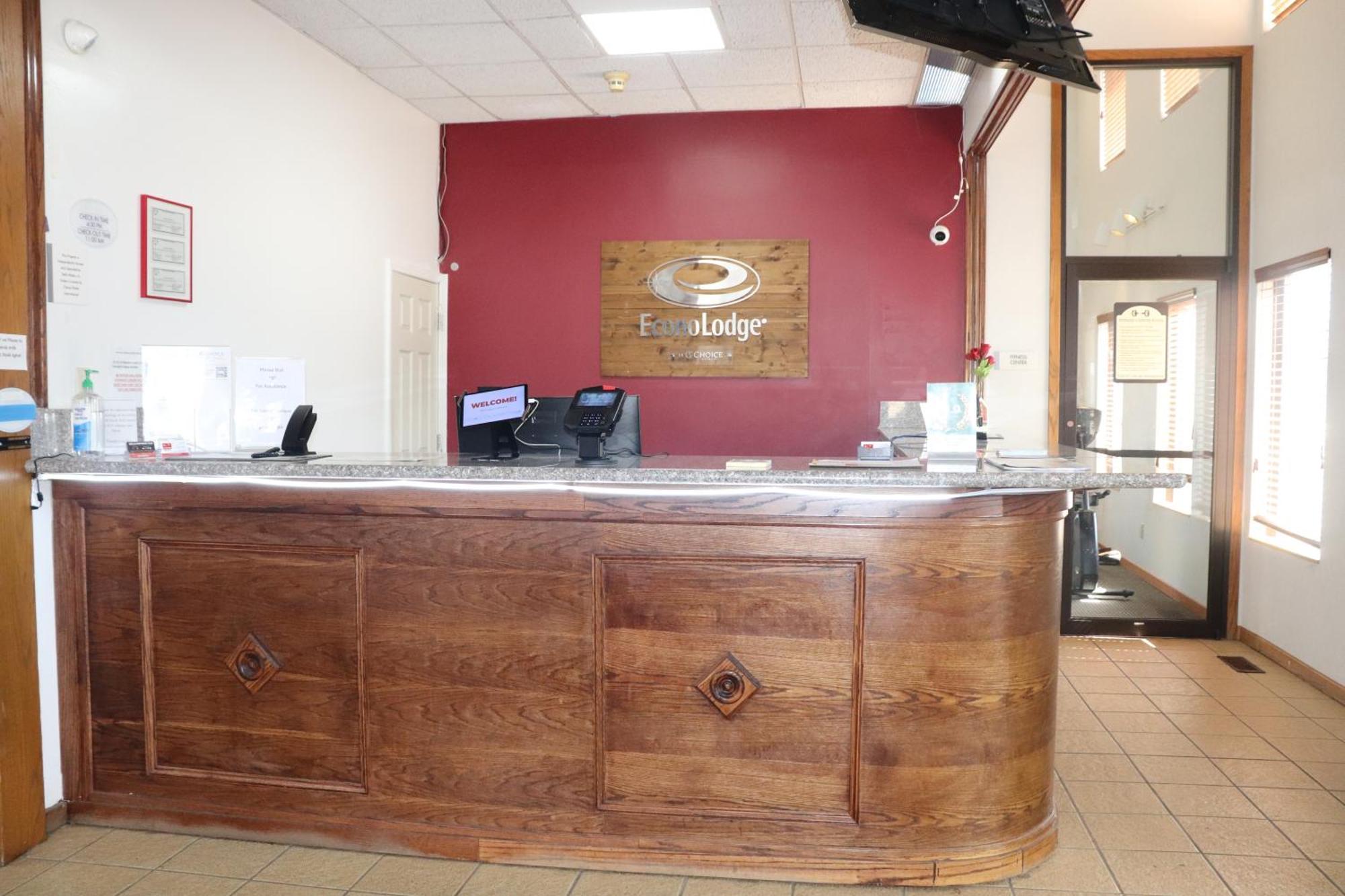 Econo Lodge Inn & Suites Висконсин Делс Экстерьер фото