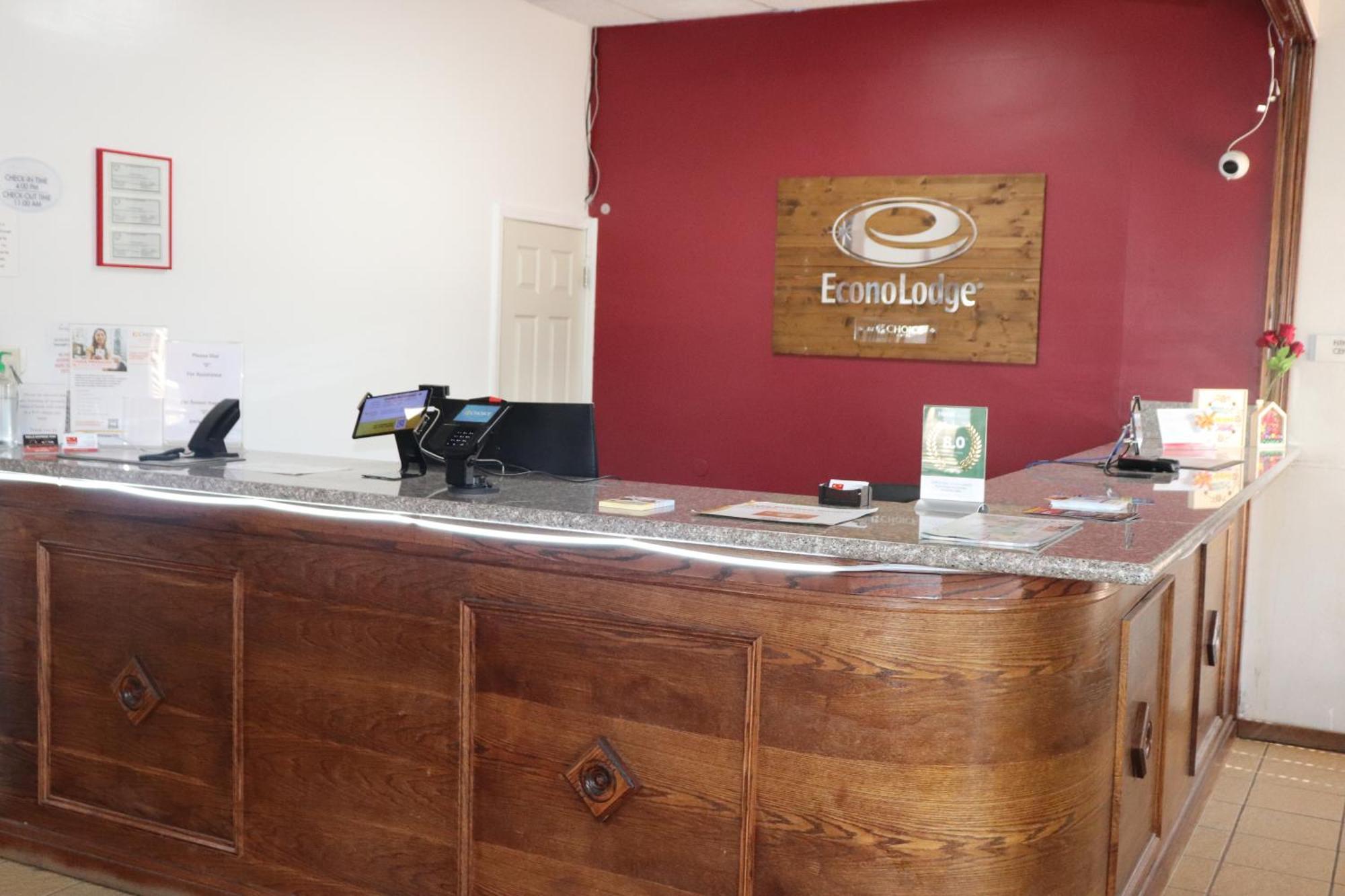 Econo Lodge Inn & Suites Висконсин Делс Экстерьер фото
